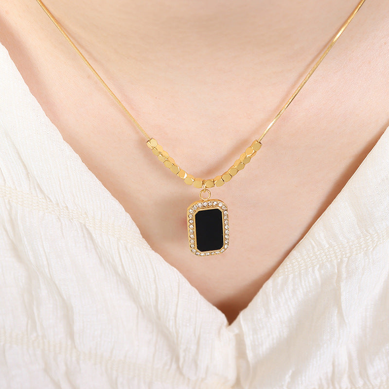 Necklace 18K gold fashionable versatile irregular baguette gem-set diamond and geometric square design