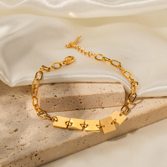 Bracelet 18k Gold Exquisite Versatile Simple Chain with Square Design