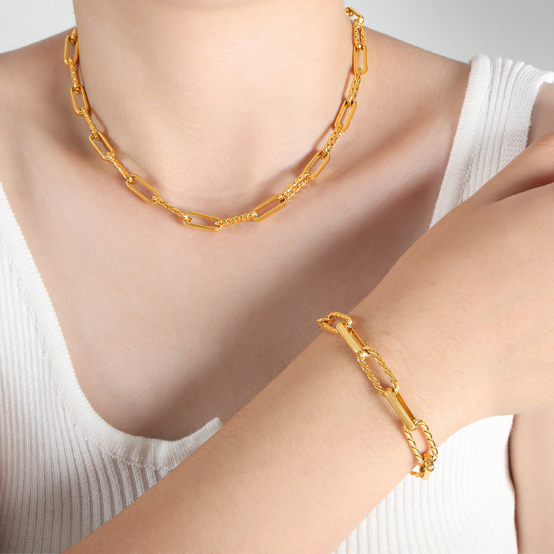 Necklace and Bracelet set18K gold simple and elegant twist chain design