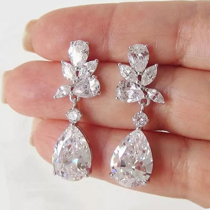 Earrings Women Crystal Drop Earrings with Bling Bling Cubic Zirconia Temperament High Quality Silver Color Trendy Jewelry