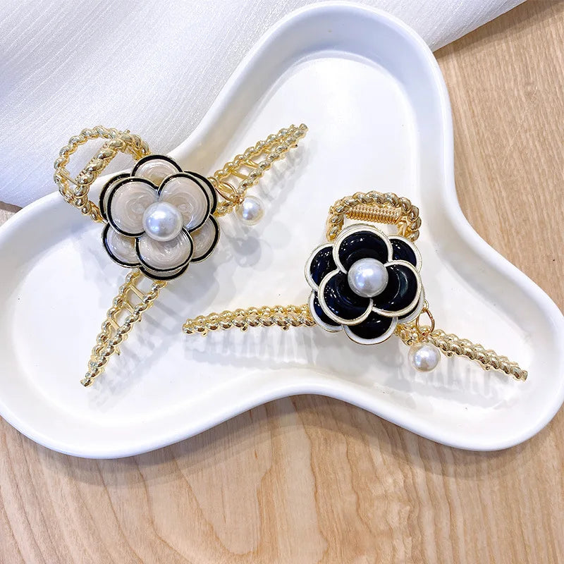 Hair Claw Clip For Women Retro Pearl Flower Crab Shark Clips Barrettes Luxury Fashion Hair Accessories