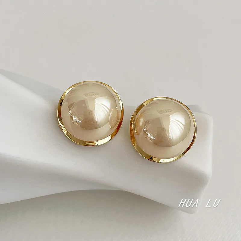 Earrings For Women New Light Luxury Elegant Golden Pearl Stud Fashion Cute Party Gifts Jewelry