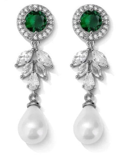 Green gemstone, silver white look