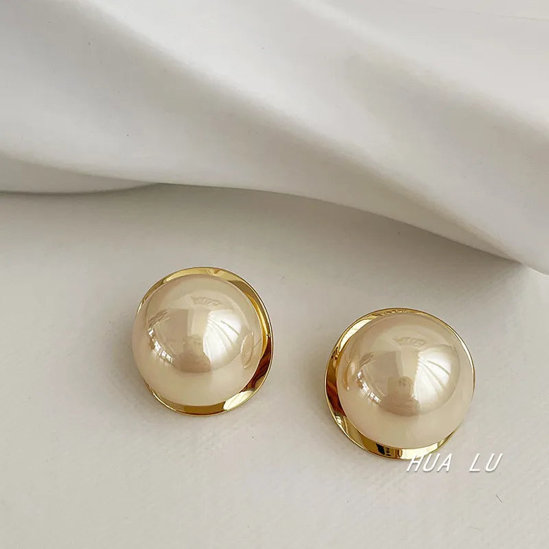 Earrings For Women New Light Luxury Elegant Golden Pearl Stud Fashion Cute Party Gifts Jewelry