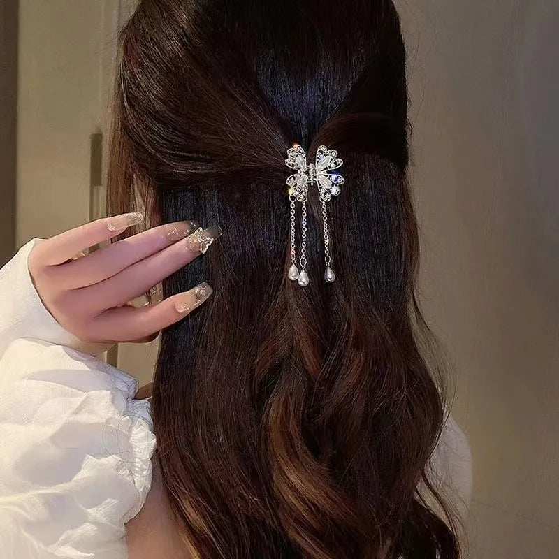 بالوں کے پنجوں کا کلپ خواتین کی شاندار تتلی فرنج Rhinestone Elegant Horsetail Hair Crab Fashion Hair Accessories