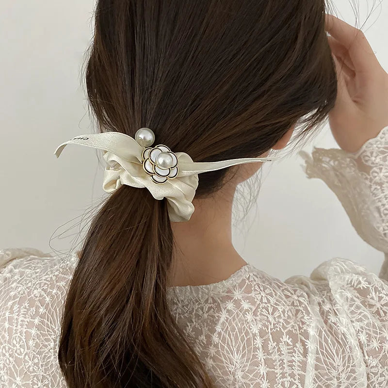 Hair Band For Women Elegant Fashion Camellia Flower Pearls Pendant Elastic Hair Rope Ties Hair Holder Scrunchie