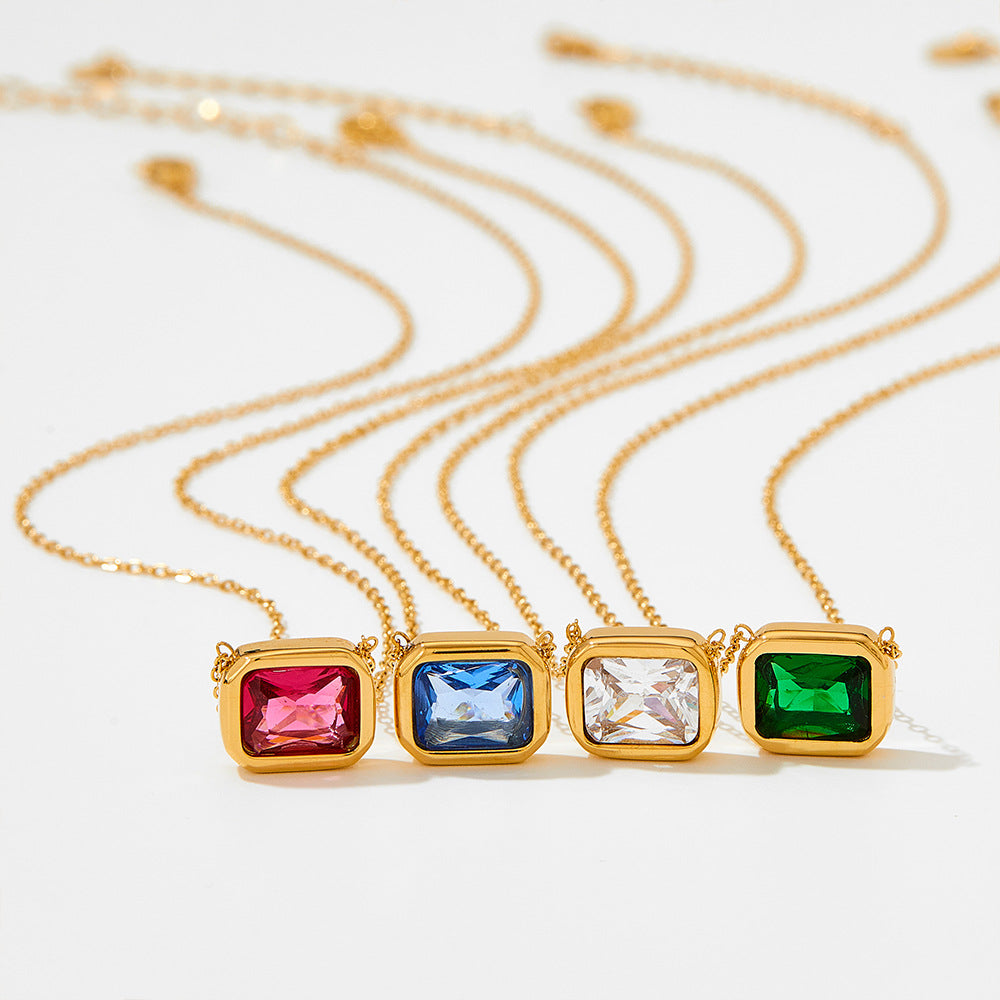 Necklace 18K Gold Classic Retro Square Inlaid Zircon Design Simple