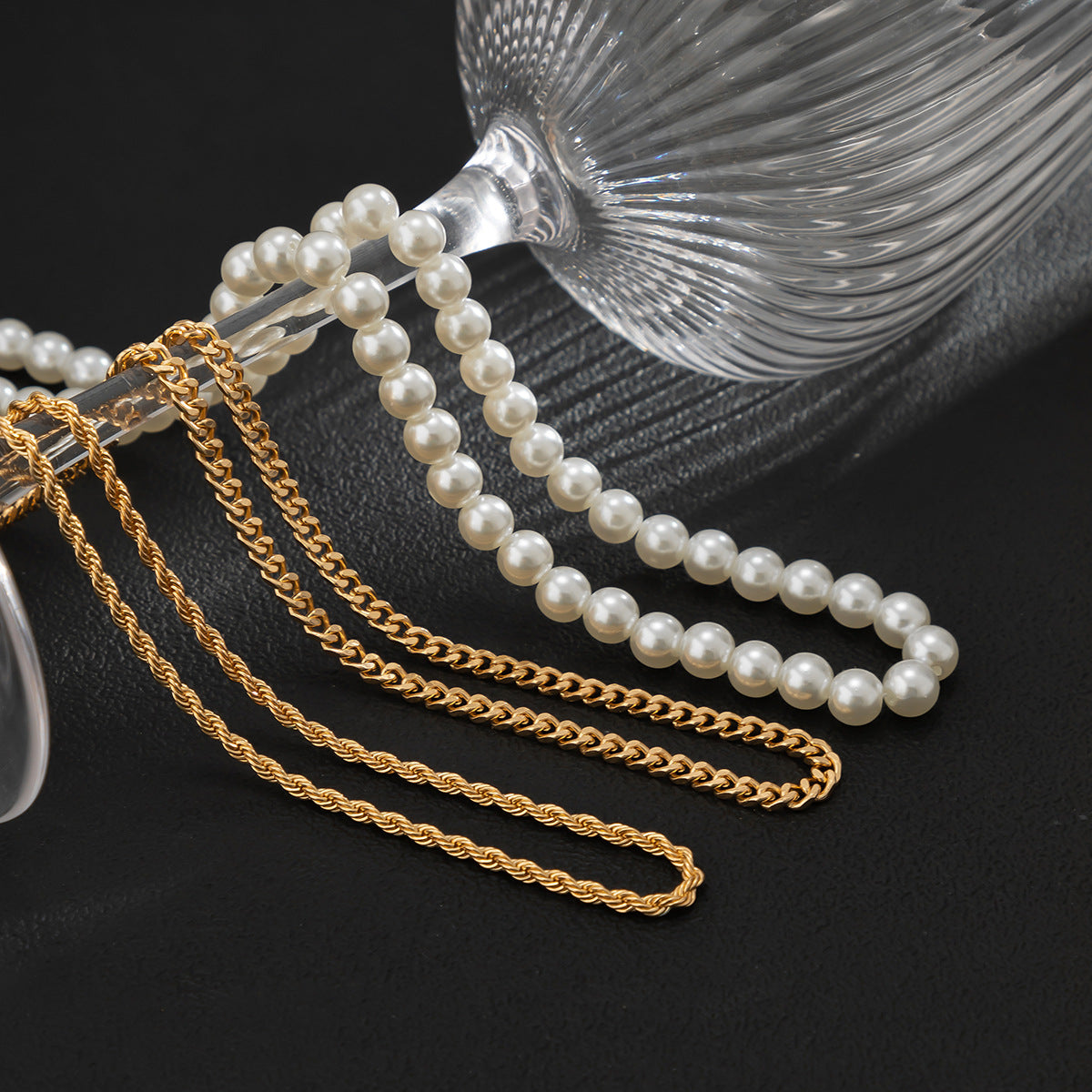 Necklace Simple and Trendy Pearl chain/twist chain/NK chain multi-layered design