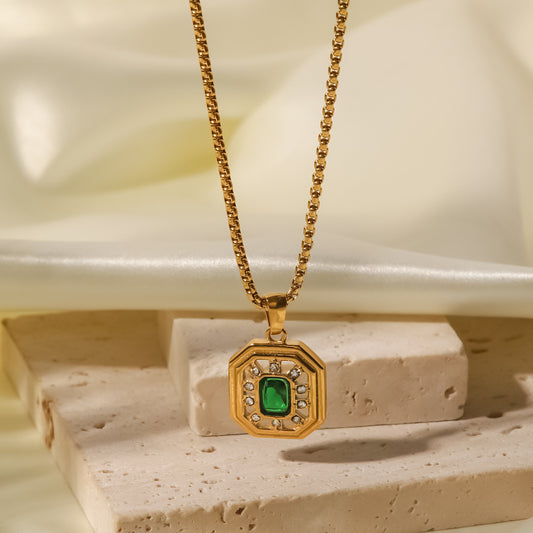 Necklace 18K gold plated simple versatile inlaid green zircon