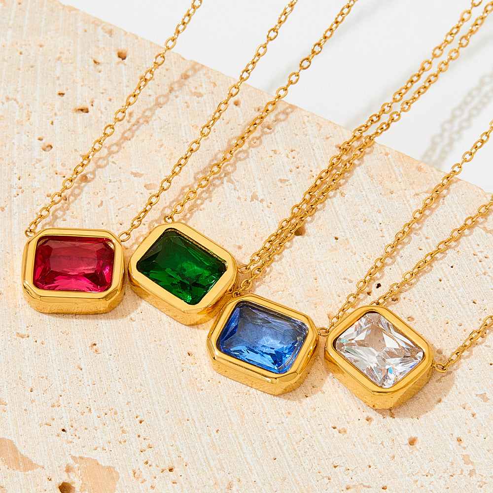 Necklace 18K Gold Classic Retro Square Inlaid Zircon Design Simple