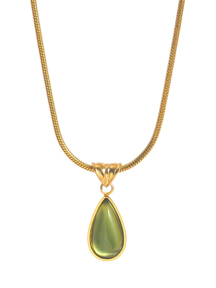 Necklace 18K gold novel and fashionable drop-shaped gem-set design