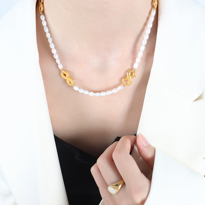 Necklace 18K gold classic fashion pearl with number "8" design